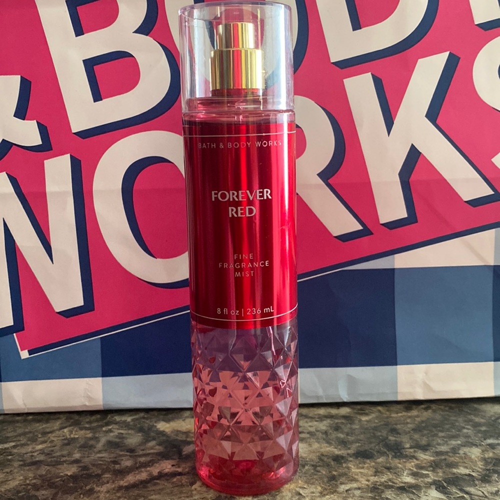 Bath & Body Works Forever Red - Picture 2 of 4